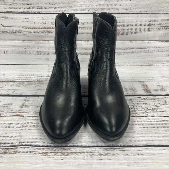 Frye Ray Seam Short Black Leather Western Ankle Boots, Women’s Size 5.5 - Picture 2 of 8